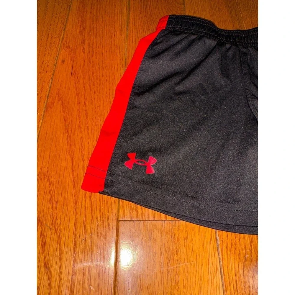 Under Armour Toddler Boys Black Red Stripe Athletic Shorts 24M Heat Seal Logo